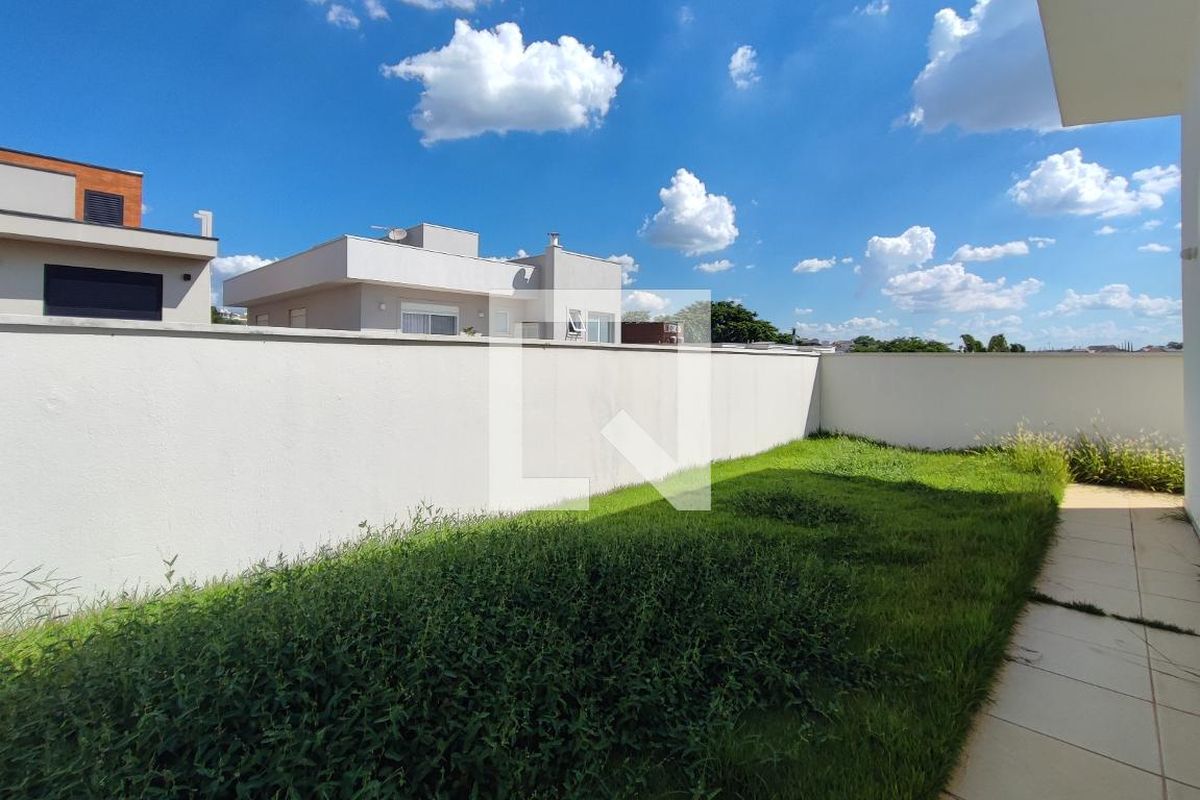 Casa à Venda - Swiss Park, 3 Quartos,  200 m2 em , Campinas - sp | SoloBR