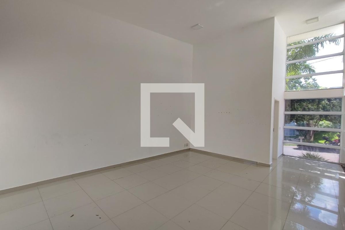 Casa à Venda - Swiss Park, 3 Quartos,  200 m2 em , Campinas - sp | SoloBR