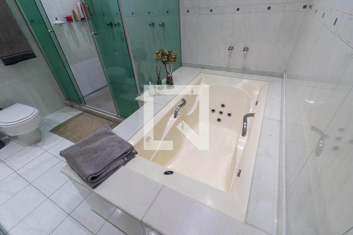 Casa à Venda - Parque Prado, 4 Quartos,  365 m2 em , Campinas - sp | SoloBR