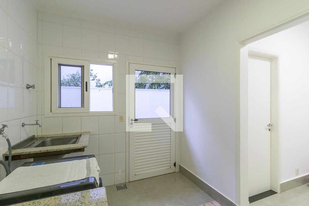 Casa à Venda - Parque Prado, 4 Quartos,  365 m2 em , Campinas - sp | SoloBR