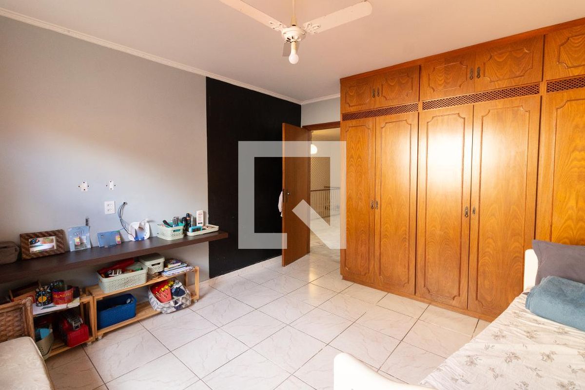 Casa, 4 quartos, 332 m² - Foto 66