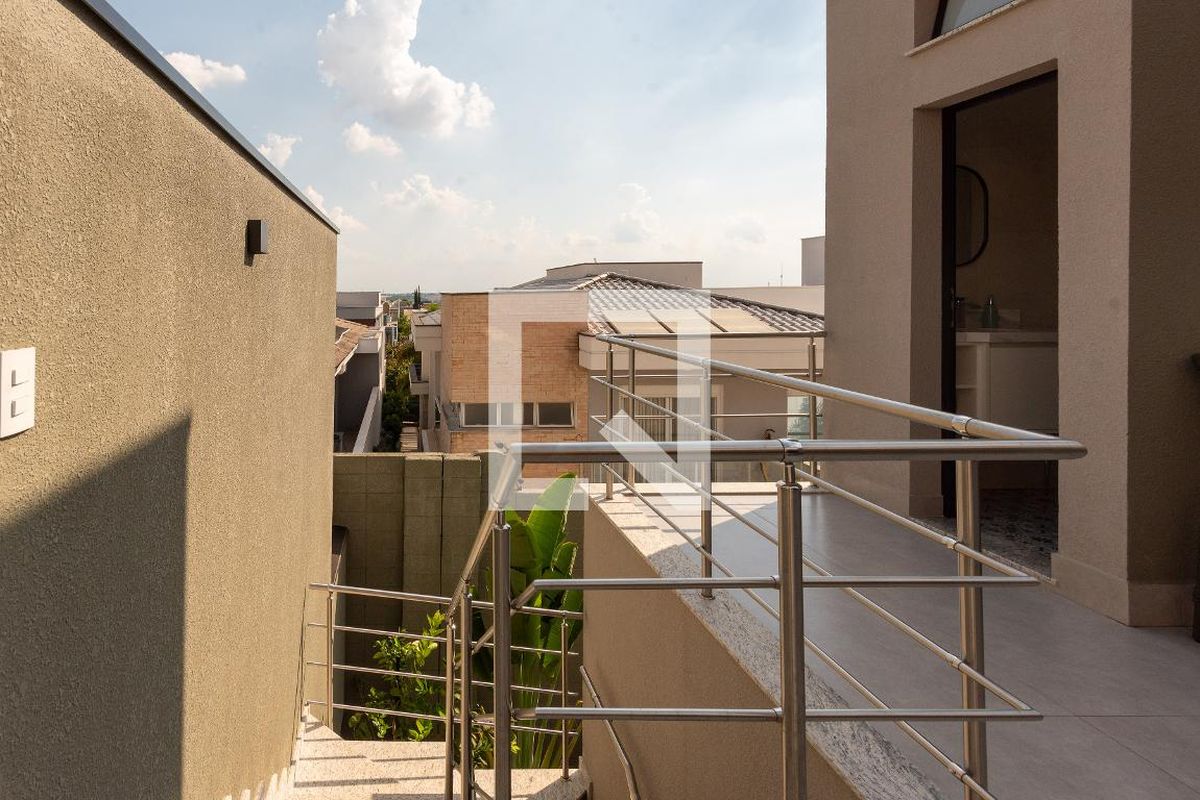 Casa à Venda - Swiss Park, 4 Quartos,  225 m2 em , Campinas - sp | SoloBR