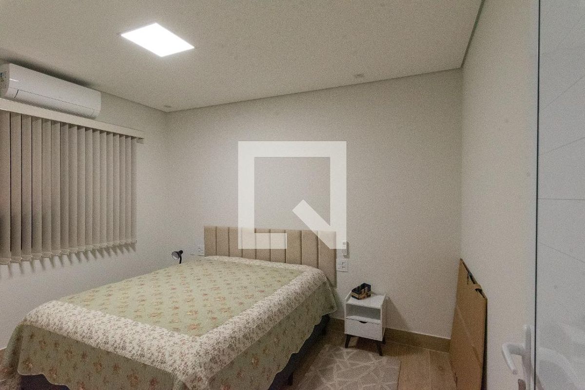 Casa à Venda - Swiss Park, 4 Quartos,  225 m2 em , Campinas - sp | SoloBR
