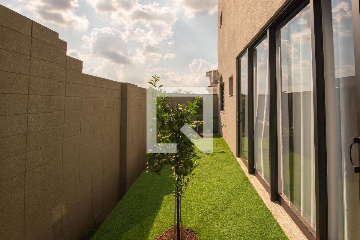 Casa à Venda - Swiss Park, 4 Quartos,  225 m2 em , Campinas - sp | SoloBR
