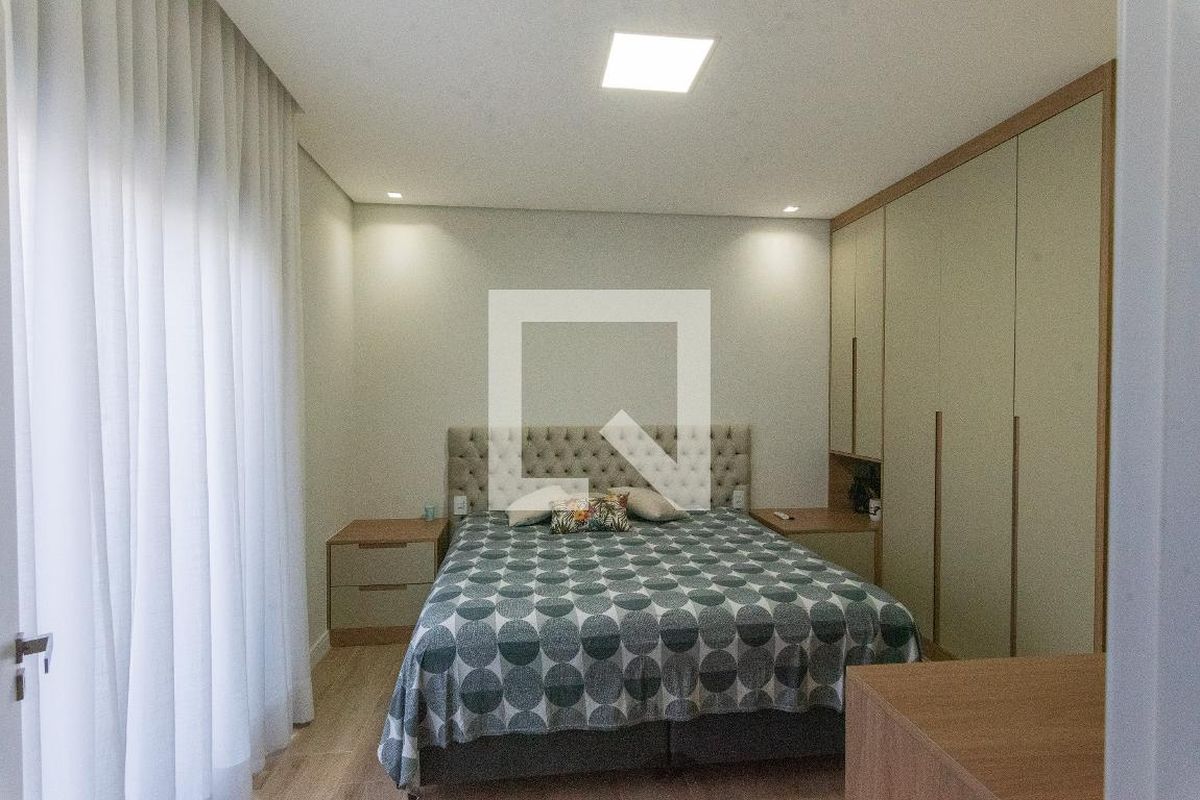 Casa à Venda - Swiss Park, 4 Quartos,  225 m2 em , Campinas - sp | SoloBR