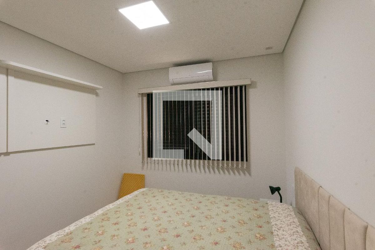 Casa à Venda - Swiss Park, 4 Quartos,  225 m2 em , Campinas - sp | SoloBR