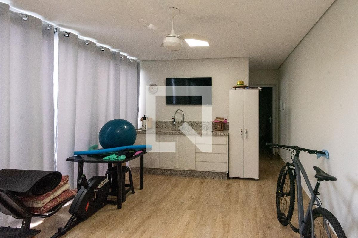 Casa à Venda - Swiss Park, 4 Quartos,  225 m2 em , Campinas - sp | SoloBR