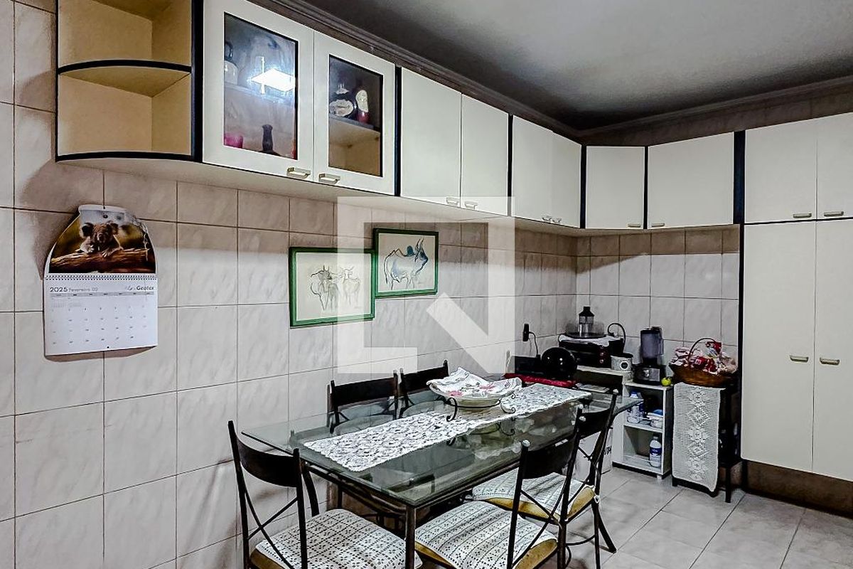 Casa, 3 quartos, 180 m² - Foto 47