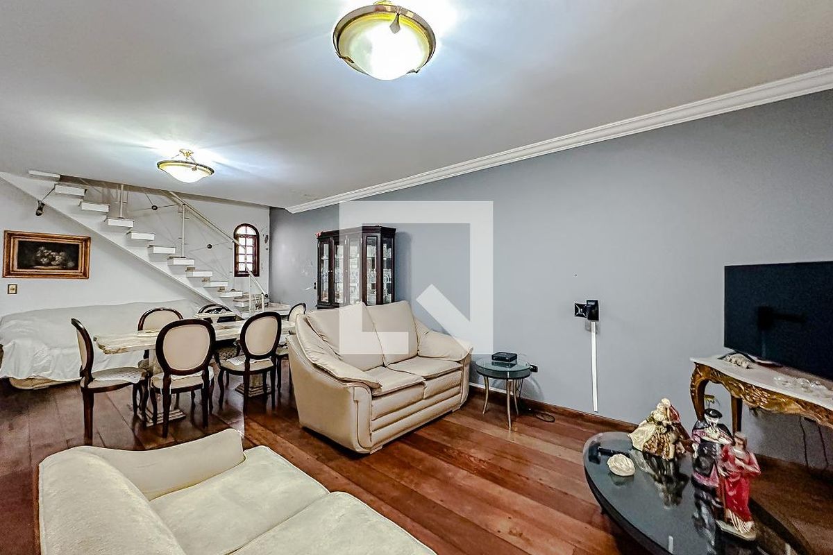 Casa, 3 quartos, 180 m² - Foto 1