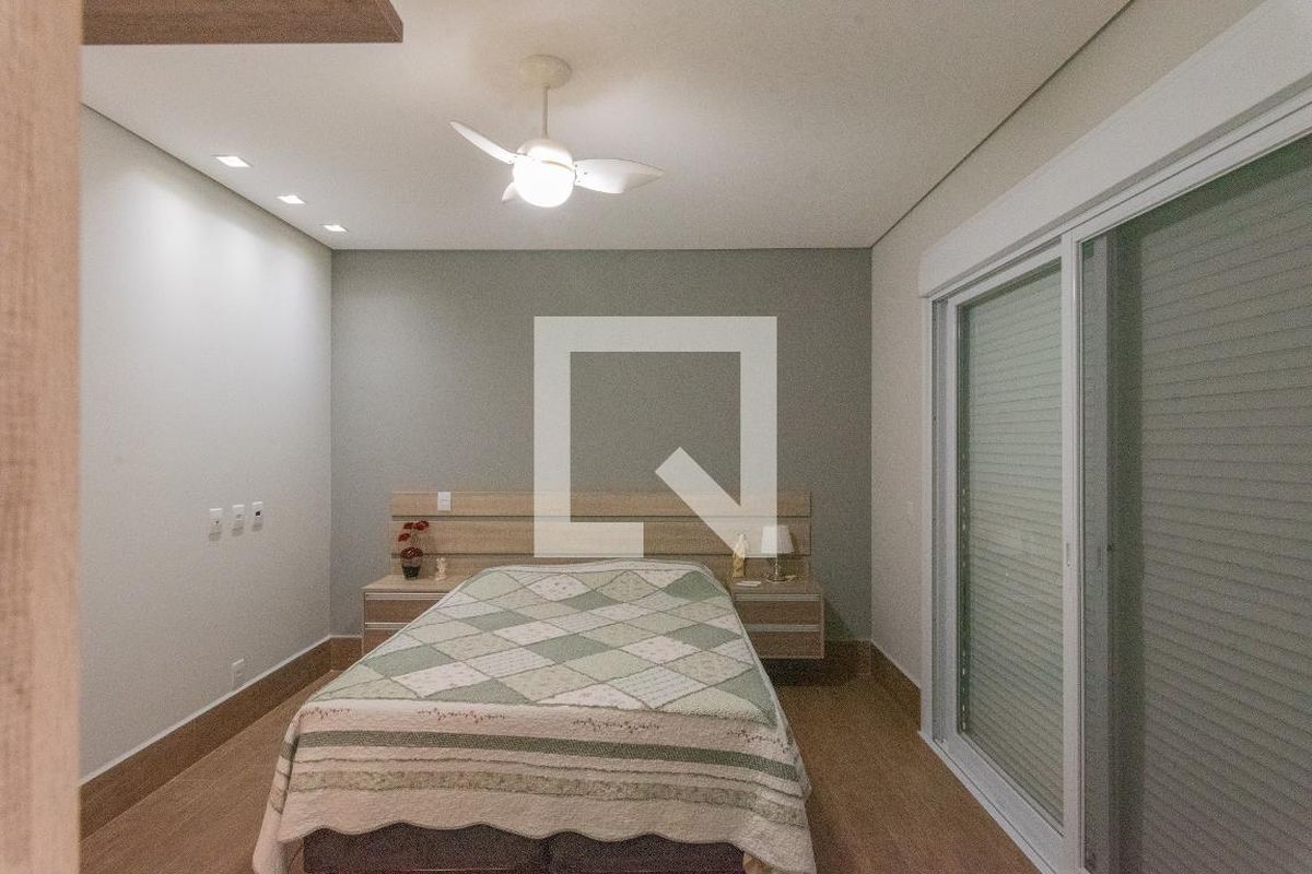 Casa à Venda - Swiss Park, 3 Quartos,  405 m2 em , Campinas - sp | SoloBR