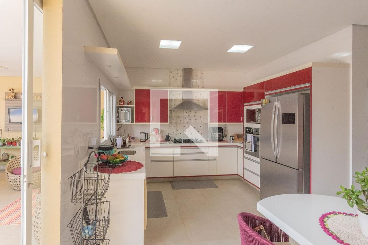 Casa à Venda - Swiss Park, 3 Quartos,  405 m2 em , Campinas - sp | SoloBR
