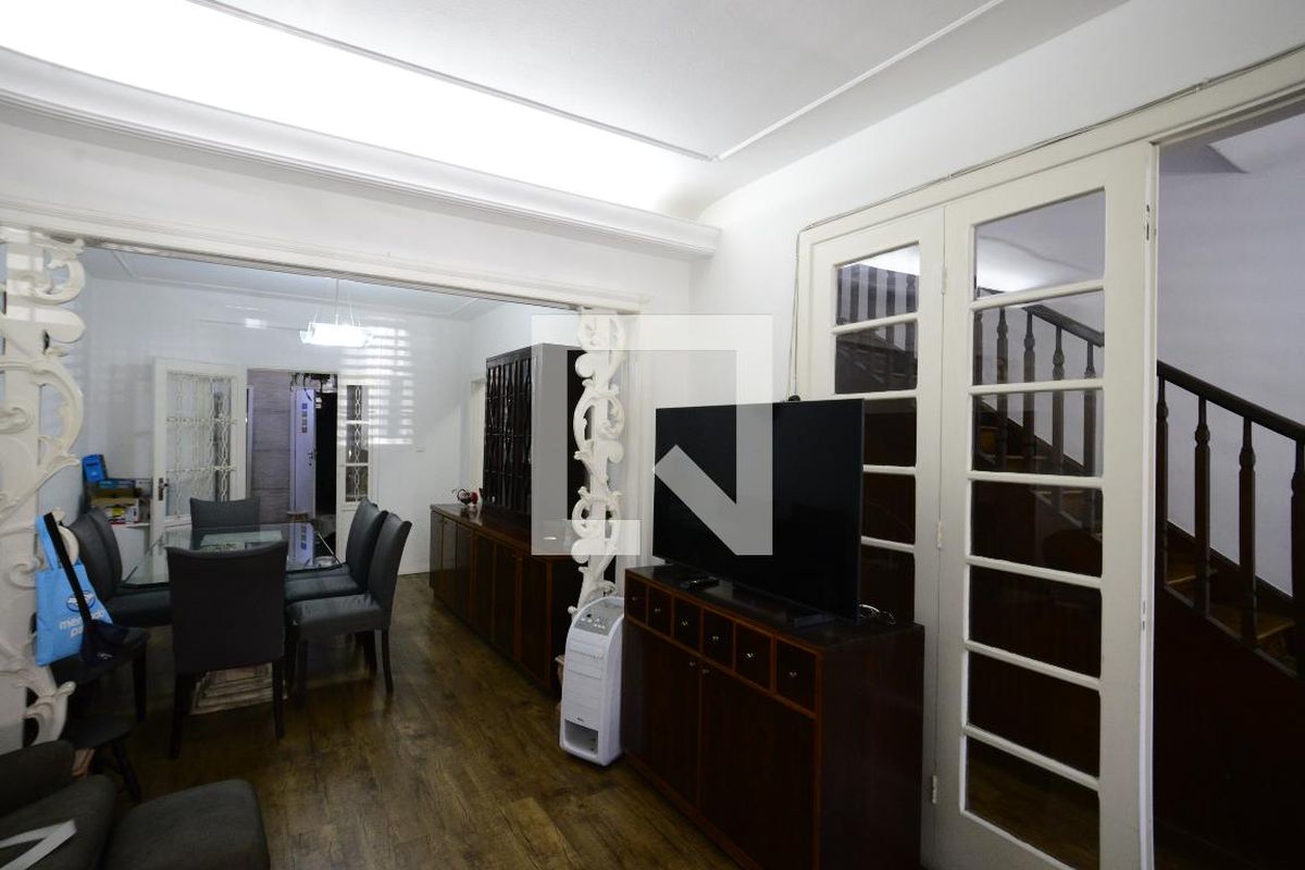 Casa, 4 quartos, 180 m² - Foto 2