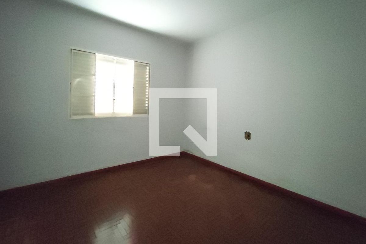 Casa à Venda - Cambuí, 4 Quartos,  300 m2 em , Campinas - sp | SoloBR