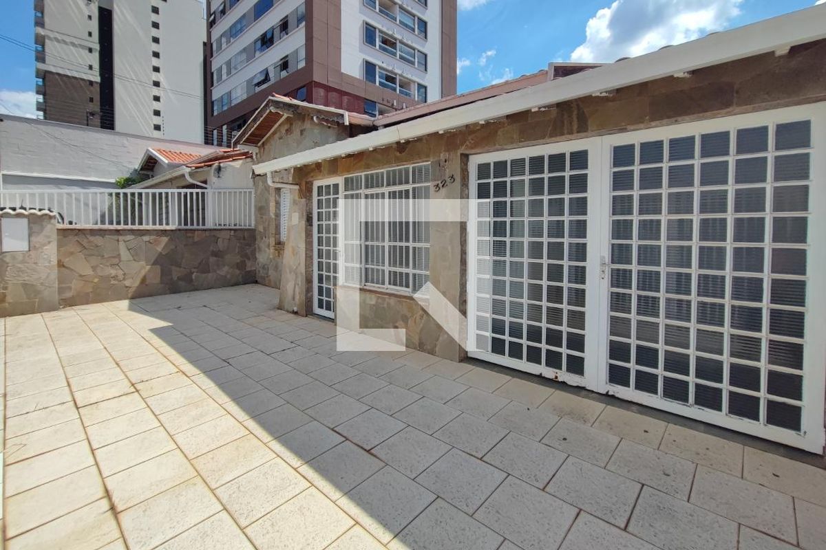 Casa à Venda - Cambuí, 4 Quartos,  300 m2 em , Campinas - sp | SoloBR