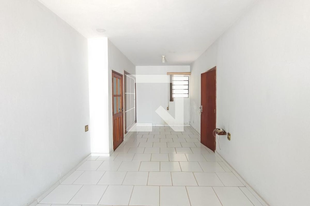 Casa à Venda - Cambuí, 4 Quartos,  300 m2 em , Campinas - sp | SoloBR
