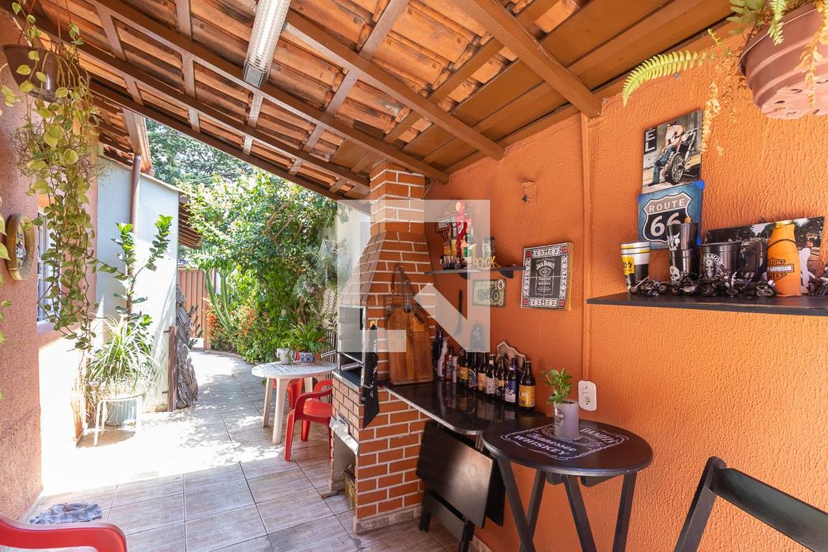 Casa à Venda - Taquaral, 2 Quartos,  172 m2 em , Campinas - sp | SoloBR