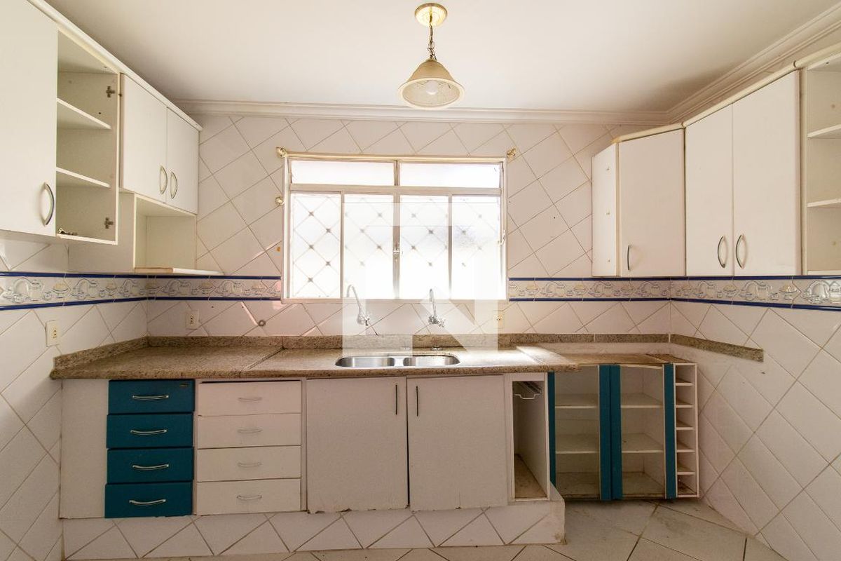 Casa à Venda - Taquaral, 3 Quartos,  140 m2 em , Campinas - sp | SoloBR