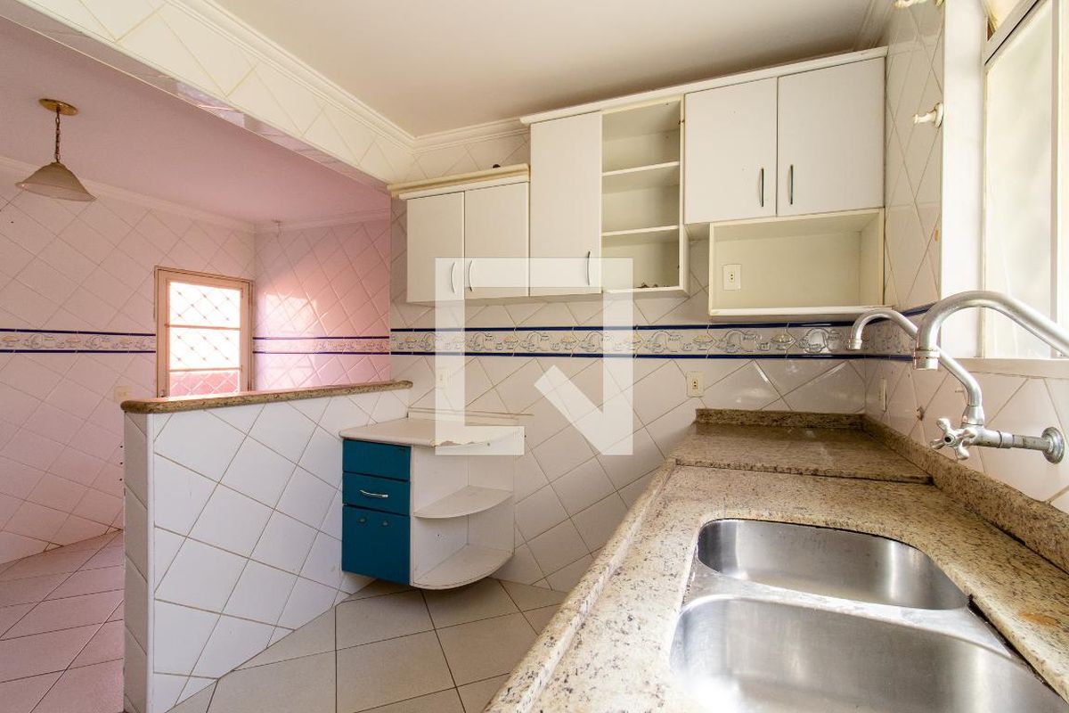 Casa à Venda - Taquaral, 3 Quartos,  140 m2 em , Campinas - sp | SoloBR