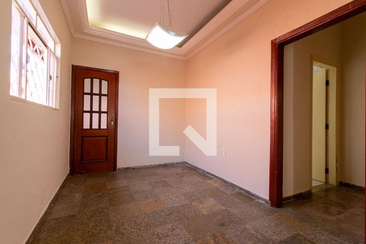 Casa à Venda - Taquaral, 3 Quartos,  140 m2 em , Campinas - sp | SoloBR