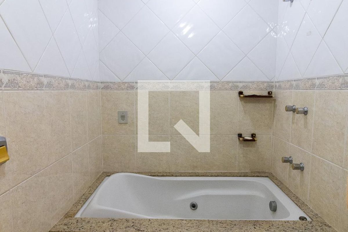Casa à Venda - Taquaral, 3 Quartos,  140 m2 em , Campinas - sp | SoloBR