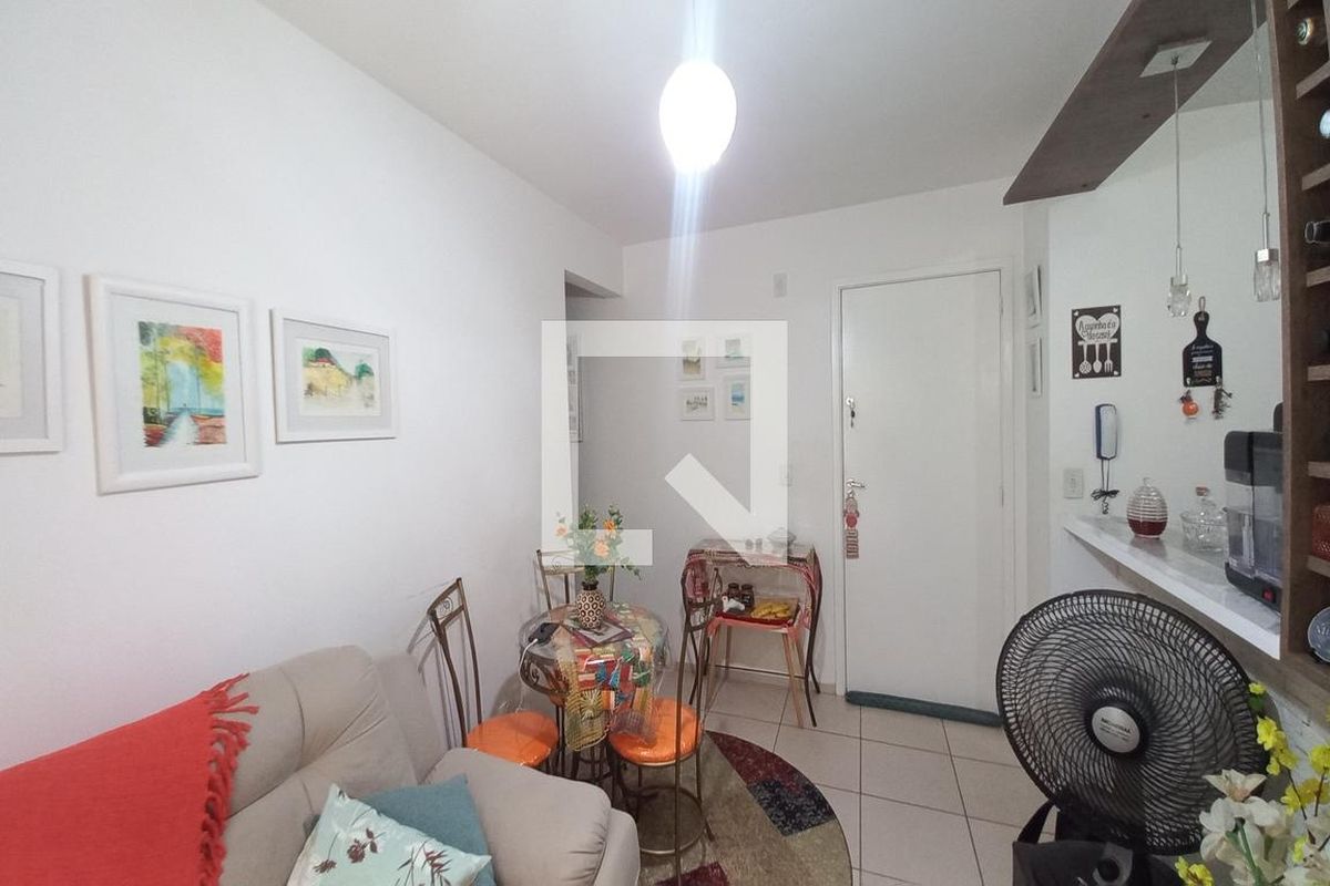 Apartamento à Venda - Parque Prado, 2 Quartos,  130 m2 em , Campinas - sp | SoloBR