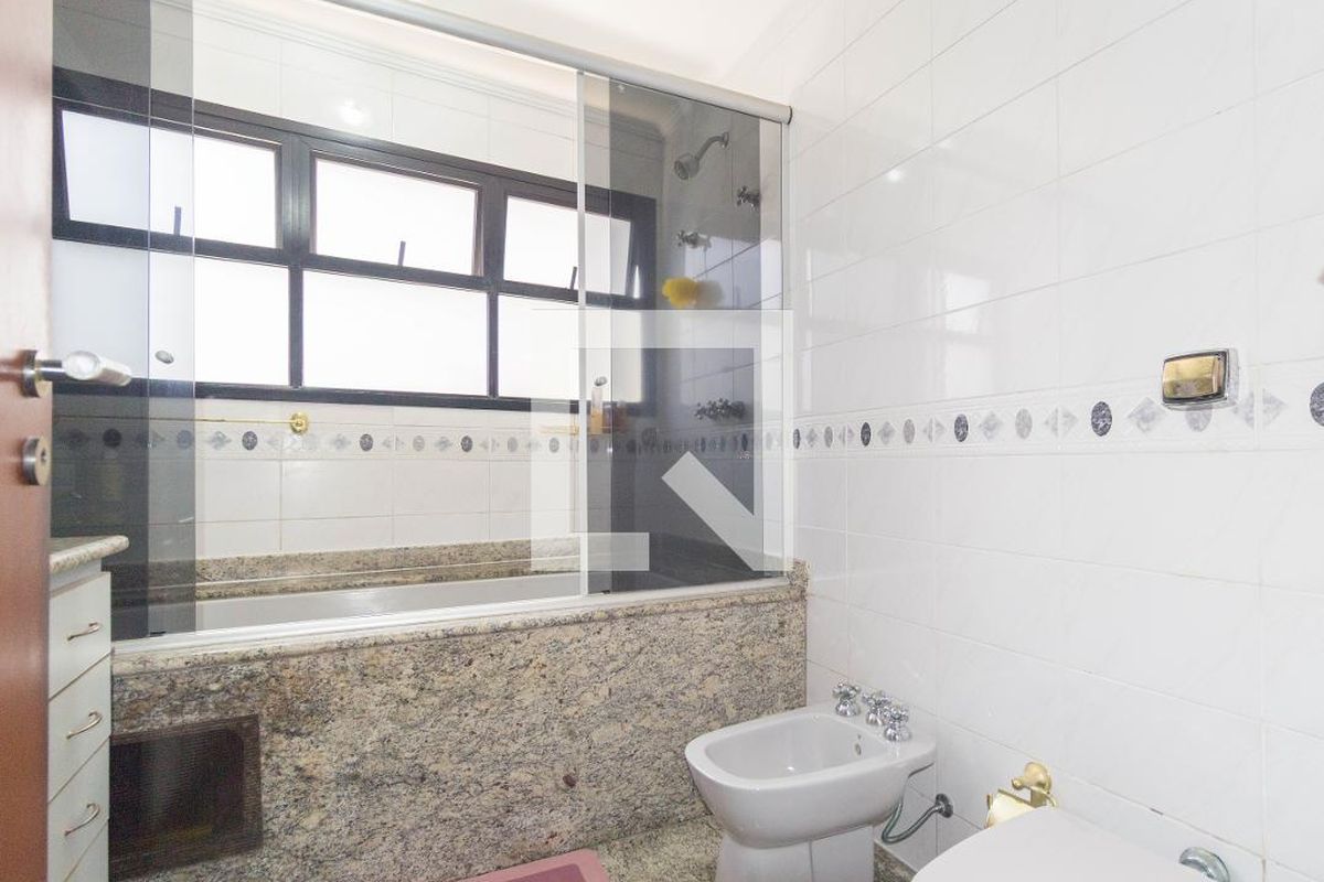 Apartamento, 3 quartos, 187 m² - Foto 102