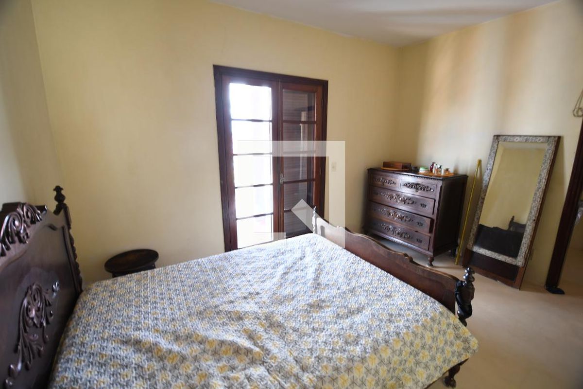 Casa à Venda - Jardim Flamboyant, 4 Quartos,  258 m2 em , Campinas - sp | SoloBR