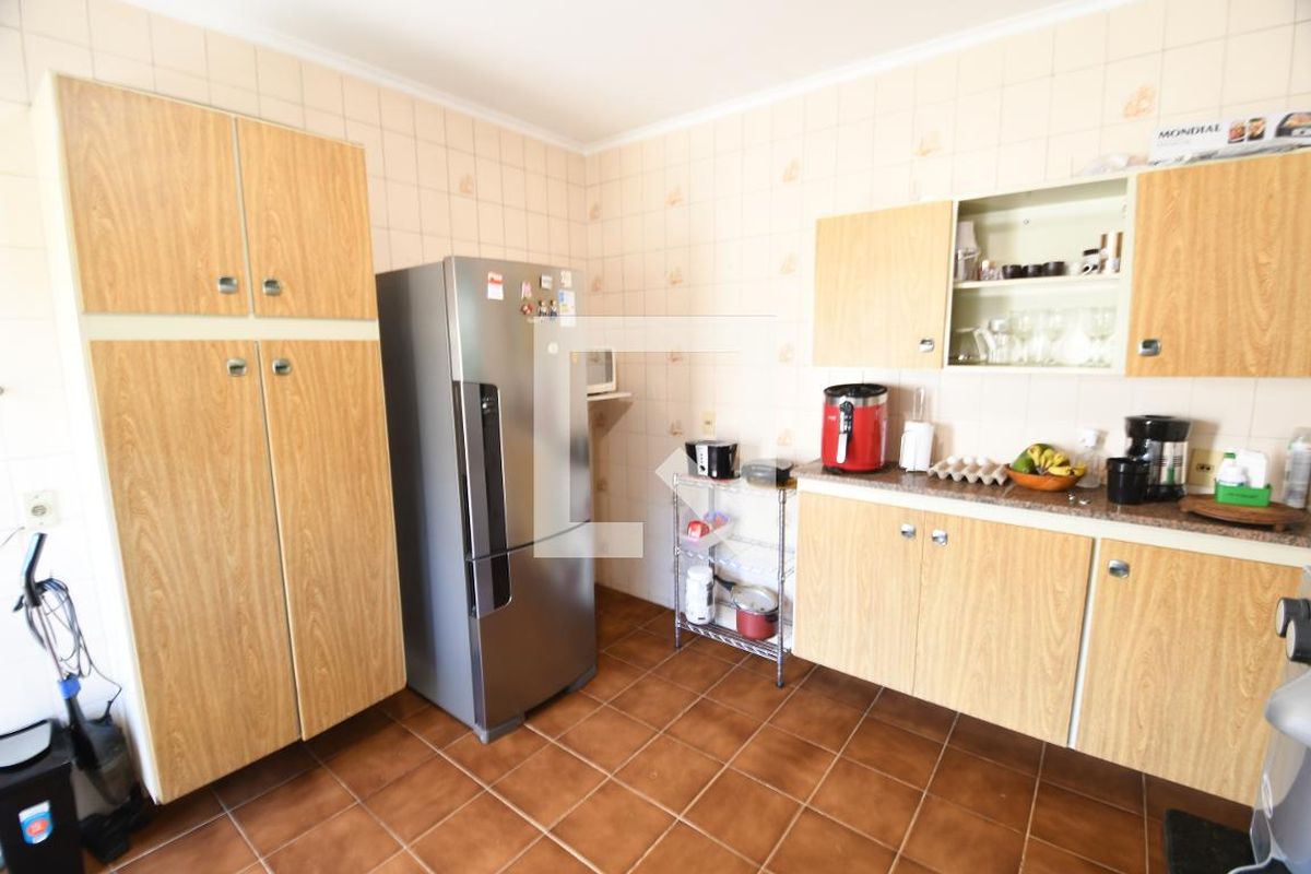 Casa à Venda - Jardim Flamboyant, 4 Quartos,  258 m2 em , Campinas - sp | SoloBR