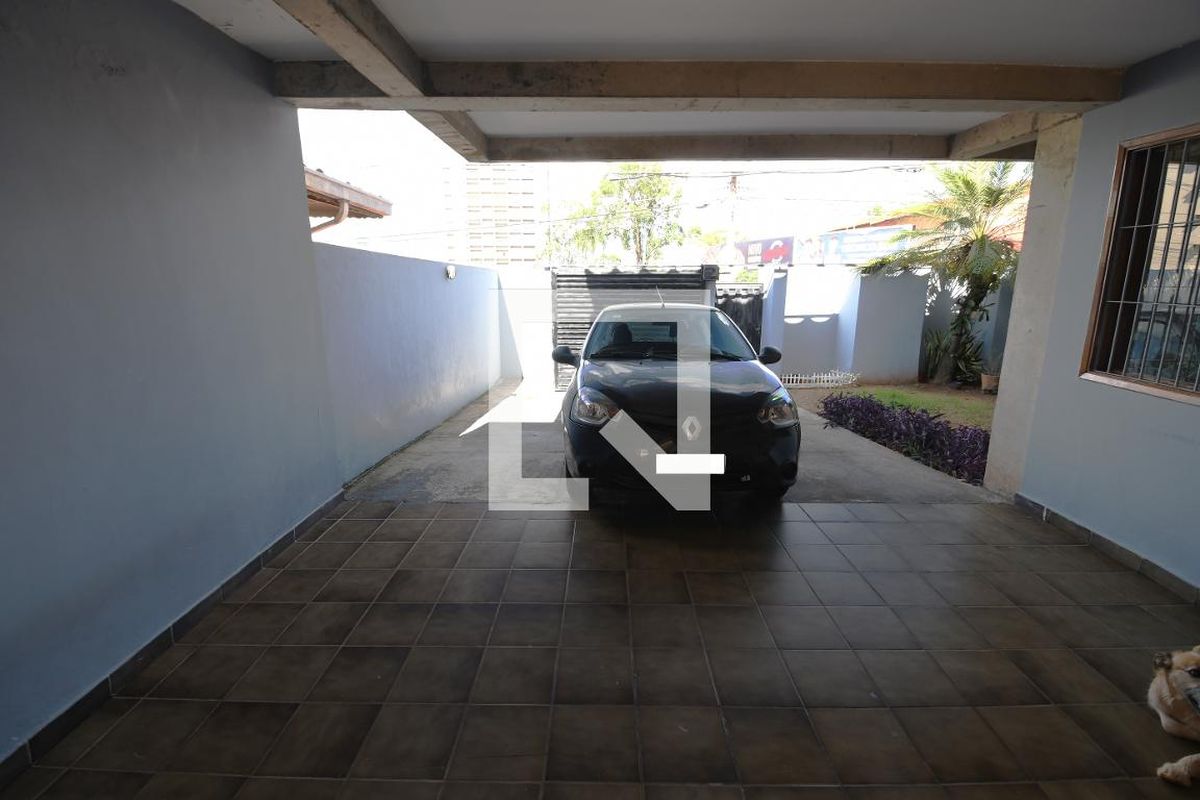 Casa à Venda - Jardim Flamboyant, 4 Quartos,  258 m2 em , Campinas - sp | SoloBR