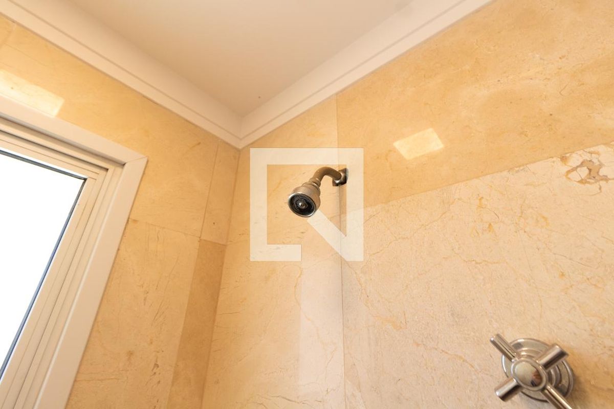 Apartamento à Venda - Mansões Santo Antônio, 3 Quartos,  210 m2 em , Campinas - sp | SoloBR