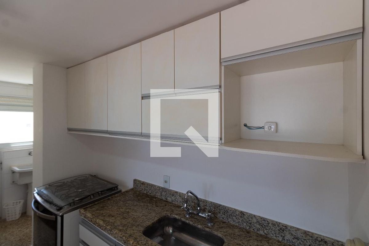 Apartamento à Venda - Mansões Santo Antônio, 3 Quartos,  210 m2 em , Campinas - sp | SoloBR