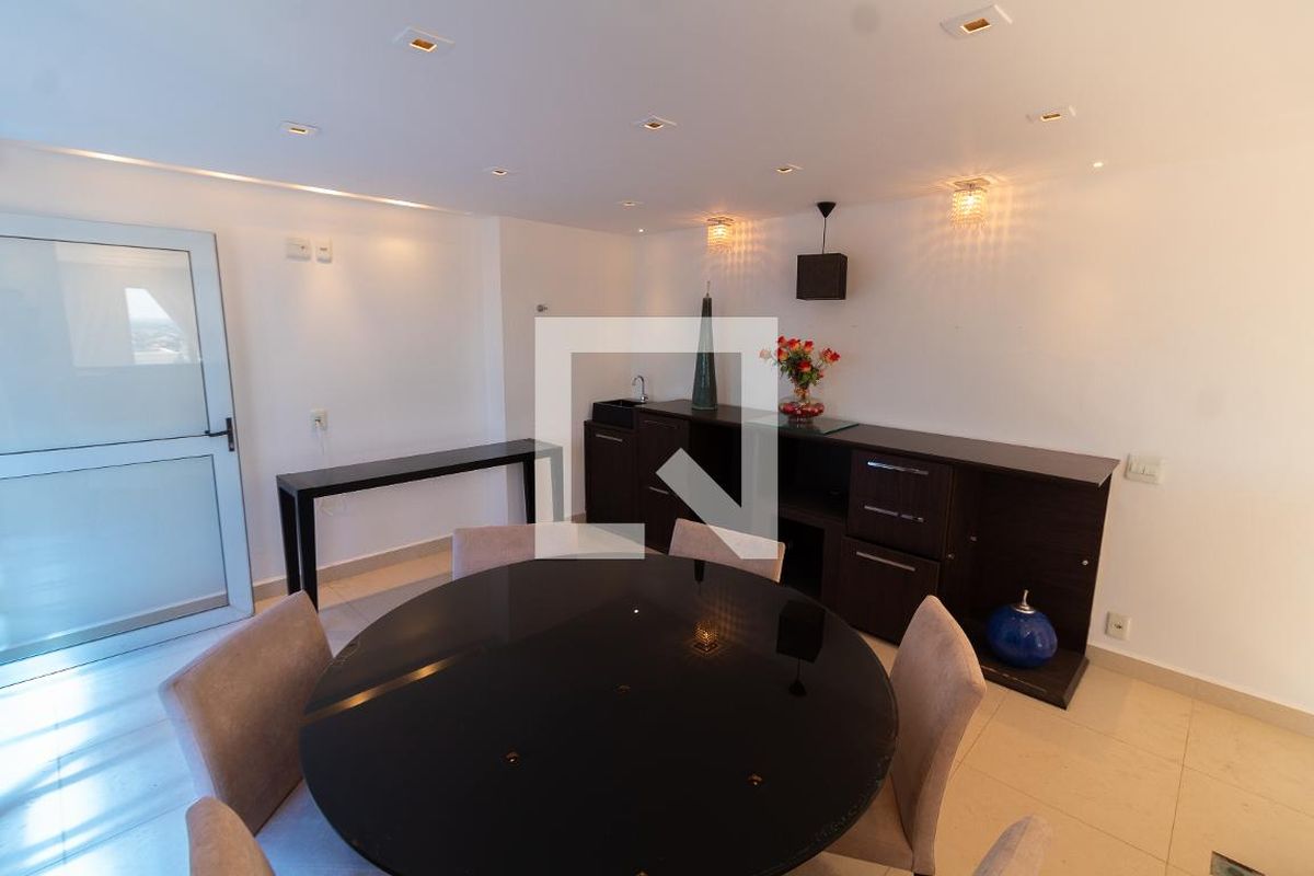 Apartamento à Venda - Mansões Santo Antônio, 3 Quartos,  210 m2 em , Campinas - sp | SoloBR