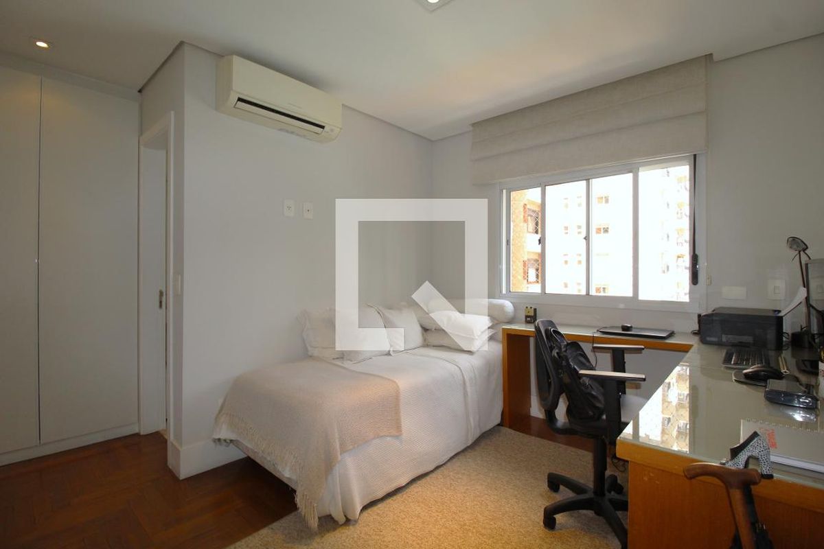 Apartamento, 3 quartos, 280 m² - Foto 32