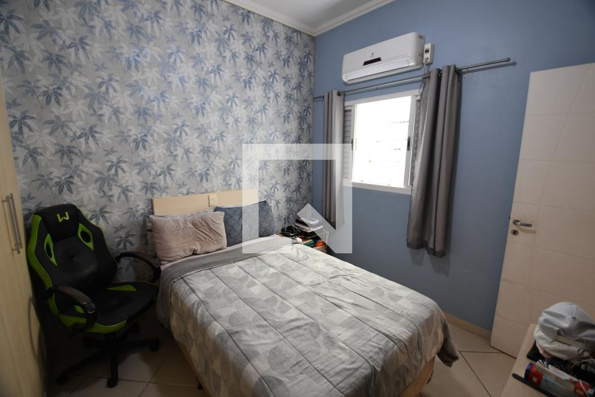 Casa à Venda - Taquaral, 3 Quartos,  189 m2 em , Campinas - sp | SoloBR