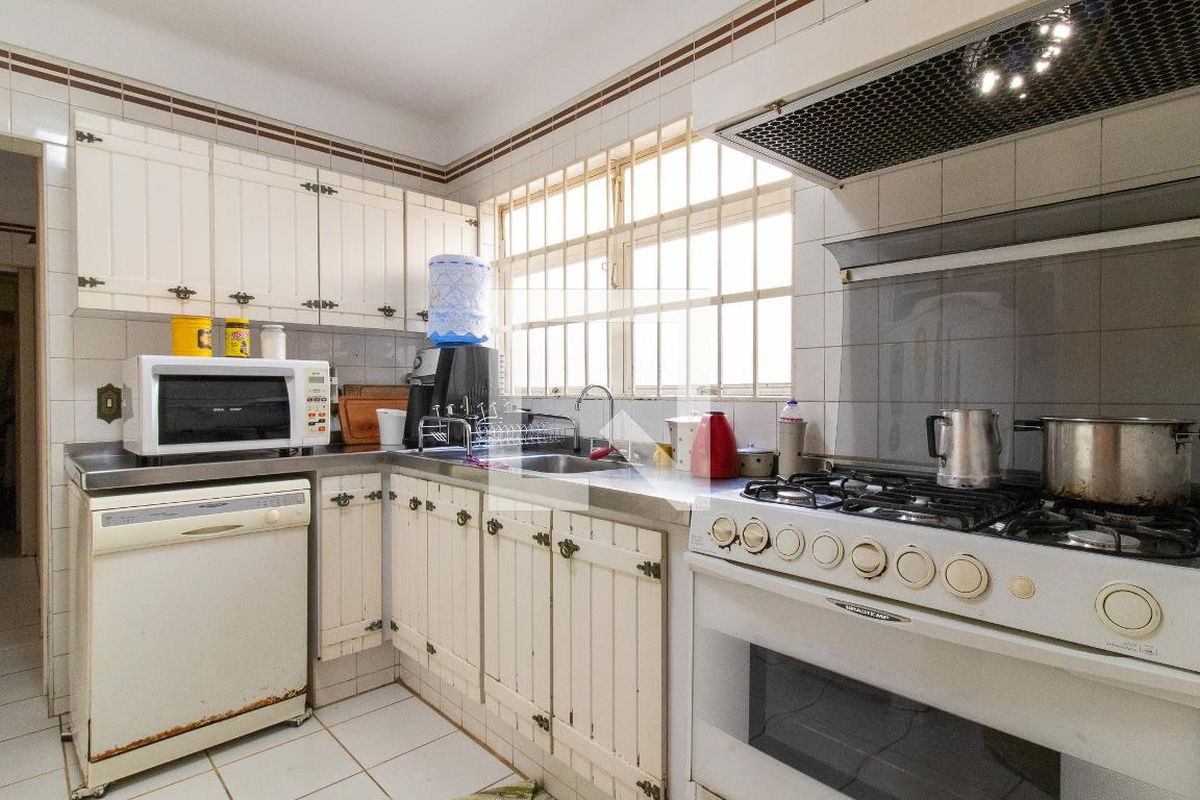 Casa à Venda - Jardim Planalto, 5 Quartos,  380 m2 em , Campinas - sp | SoloBR