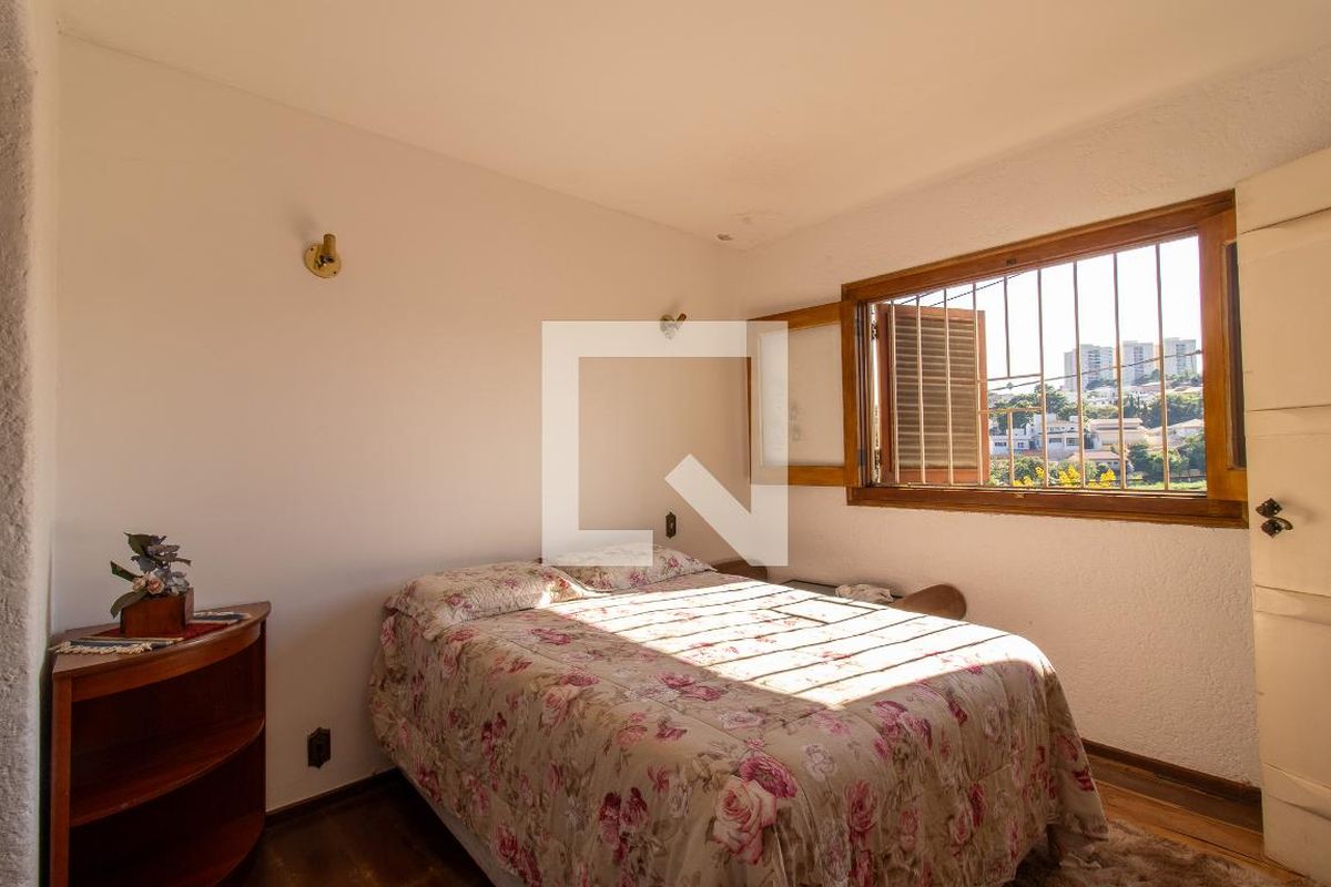 Casa à Venda - Jardim Planalto, 5 Quartos,  380 m2 em , Campinas - sp | SoloBR