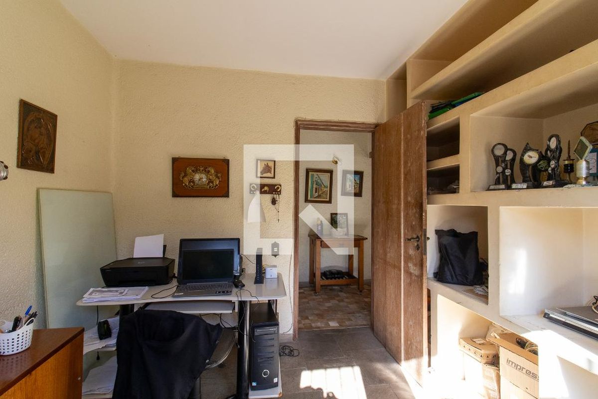 Casa à Venda - Jardim Planalto, 5 Quartos,  380 m2 em , Campinas - sp | SoloBR