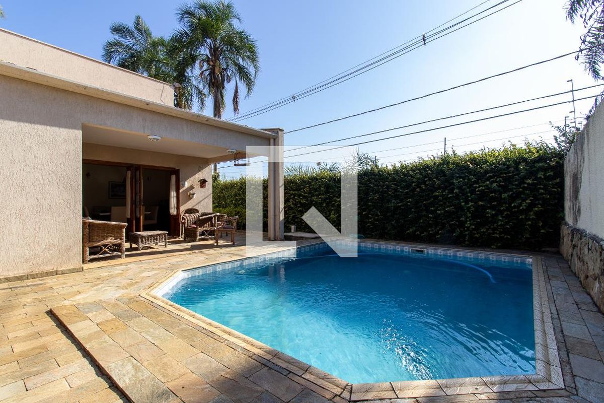 Casa à Venda - Jardim Planalto, 5 Quartos,  380 m2 em , Campinas - sp | SoloBR