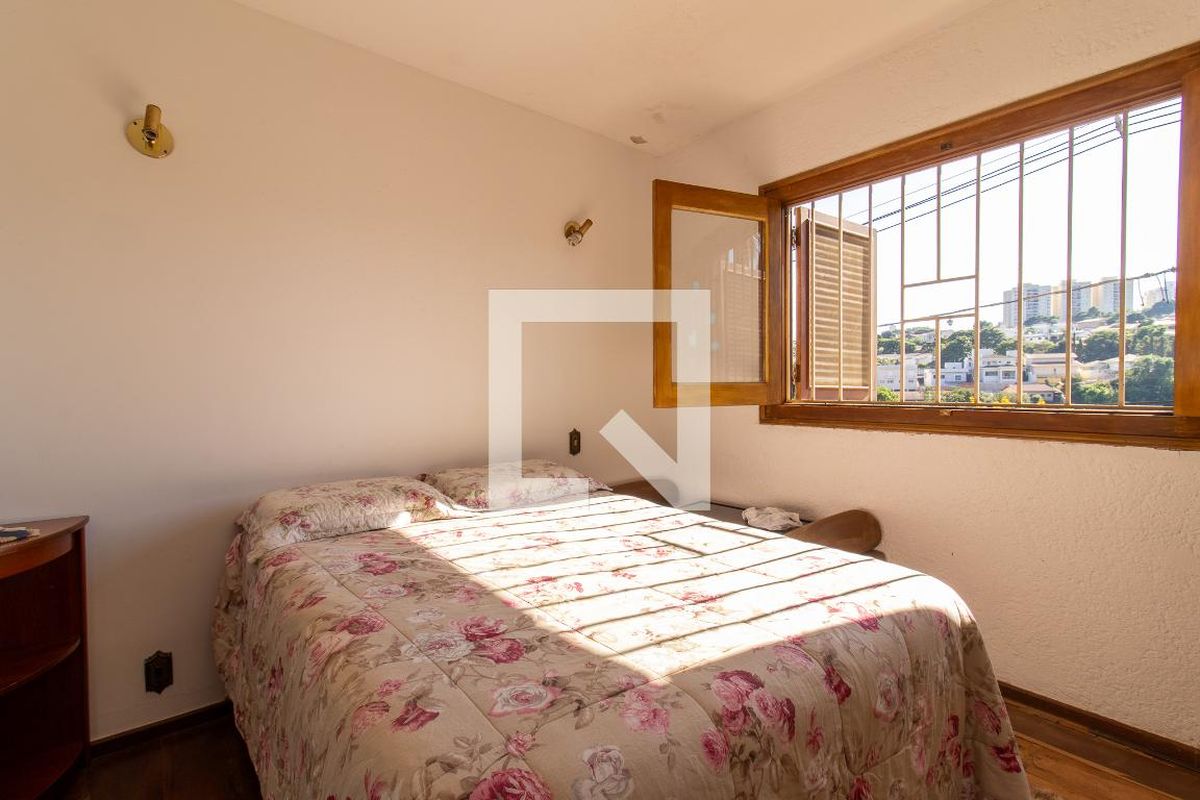 Casa à Venda - Jardim Planalto, 5 Quartos,  380 m2 em , Campinas - sp | SoloBR