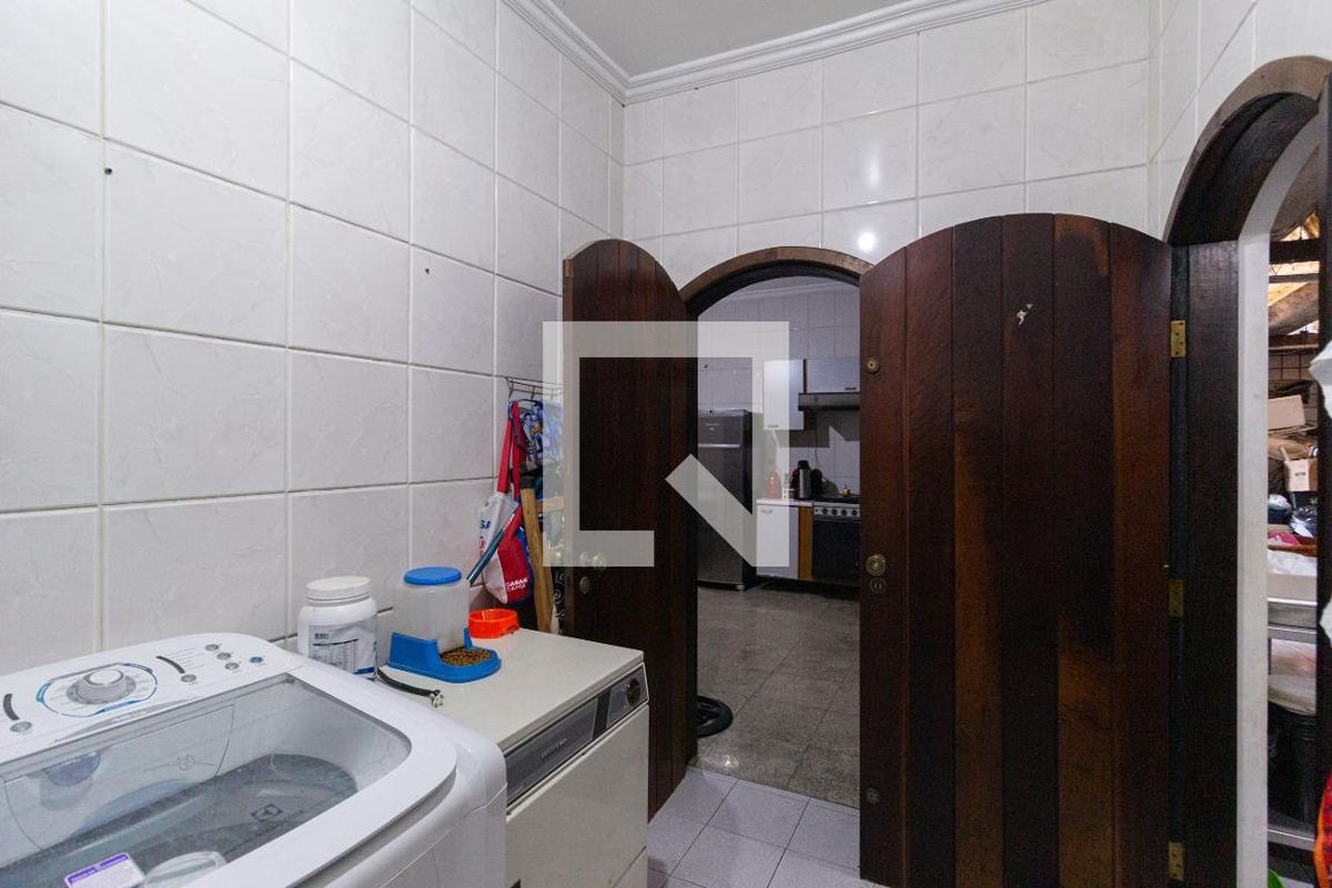 Casa, 3 quartos, 209 m² - Foto 77