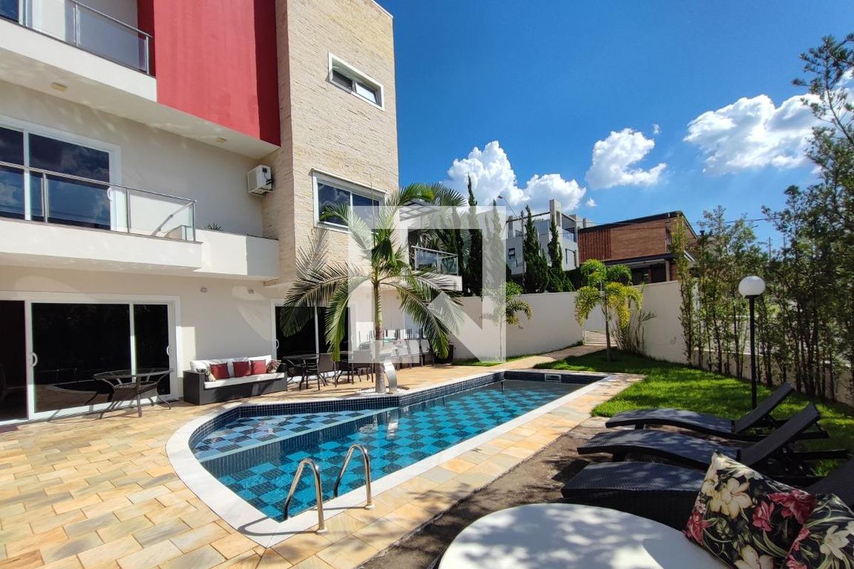Casa à Venda - Swiss Park, 5 Quartos,  560 m2 em , Campinas - sp | SoloBR