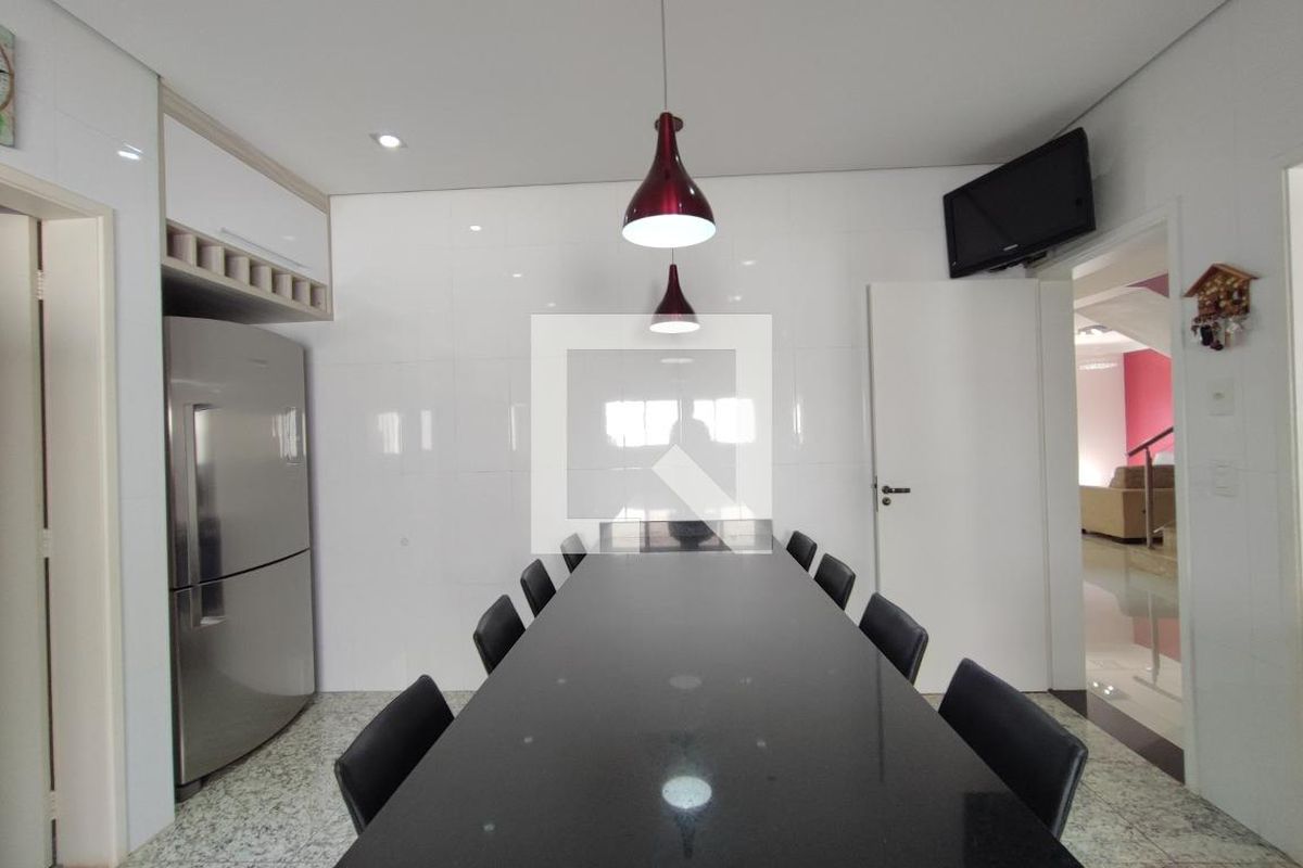 Casa à Venda - Swiss Park, 5 Quartos,  560 m2 em , Campinas - sp | SoloBR