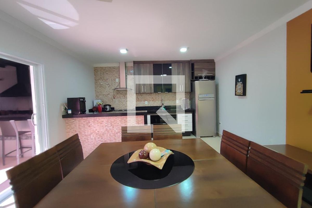 Casa à Venda - Swiss Park, 5 Quartos,  560 m2 em , Campinas - sp | SoloBR
