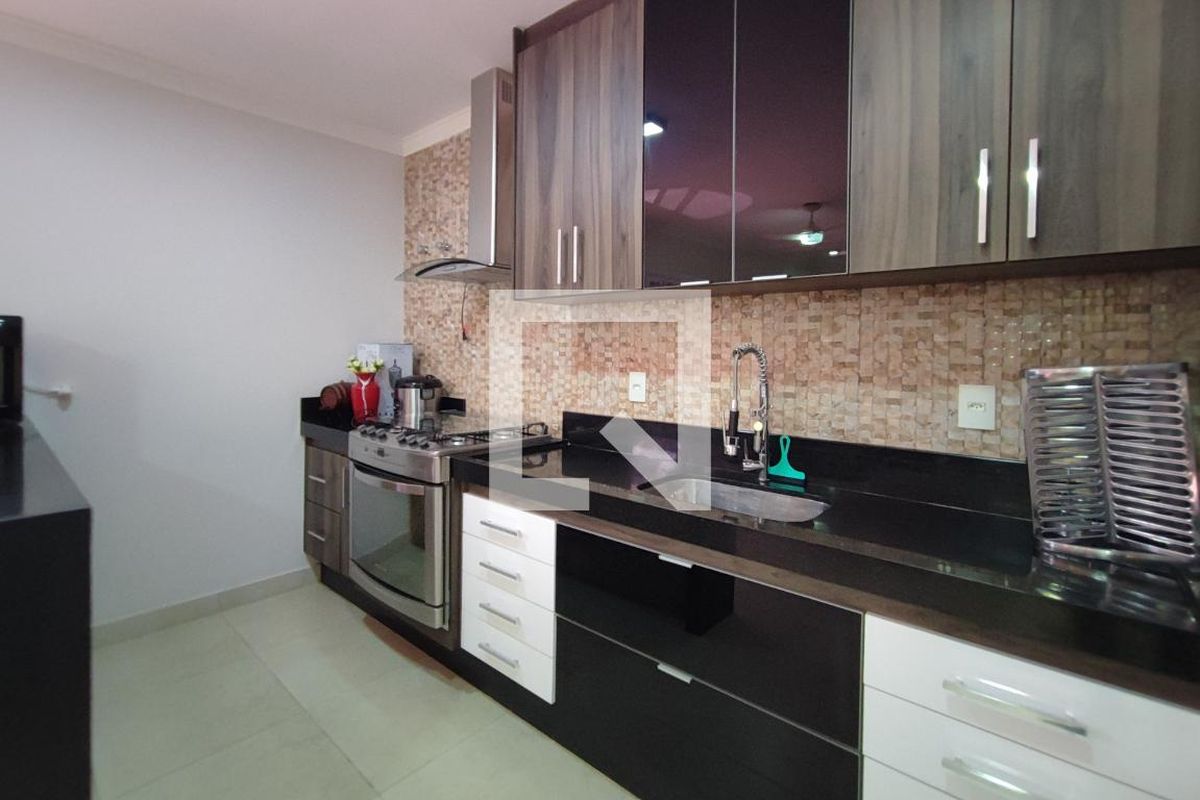 Casa à Venda - Swiss Park, 5 Quartos,  560 m2 em , Campinas - sp | SoloBR