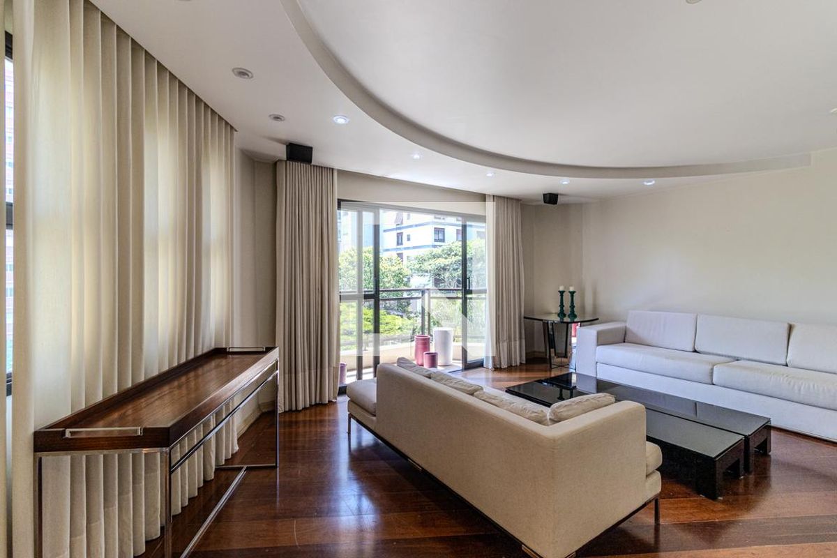 Apartamento, 3 quartos, 160 m² - Foto 2