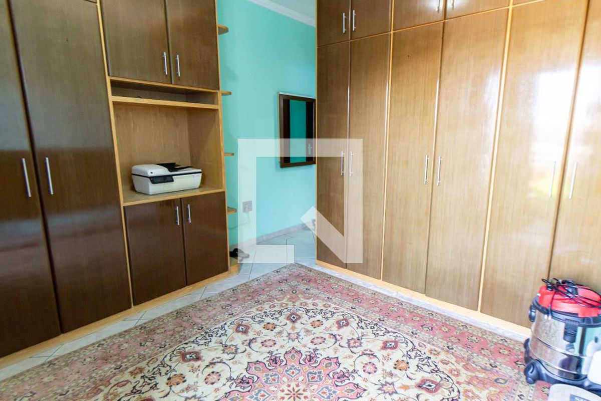 Casa, 3 quartos, 200 m² - Foto 30