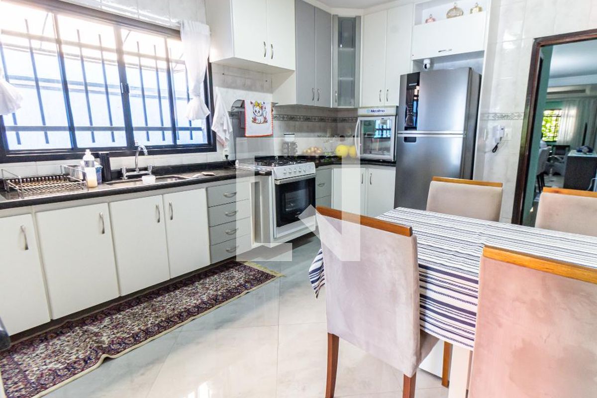 Casa, 3 quartos, 200 m² - Foto 82