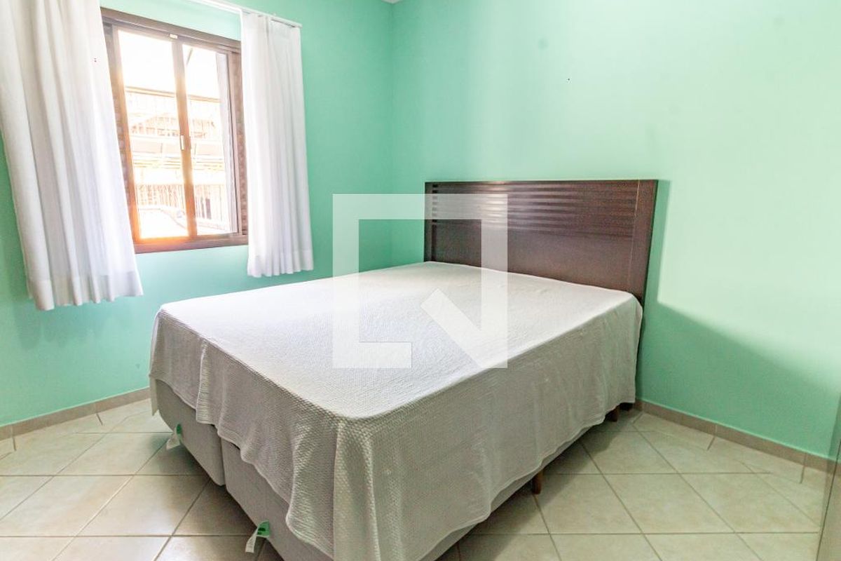 Casa, 3 quartos, 200 m² - Foto 35