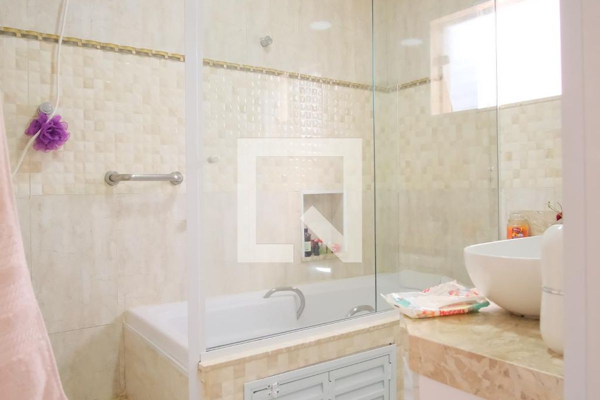 Casa, 3 quartos, 256 m² - Foto 58
