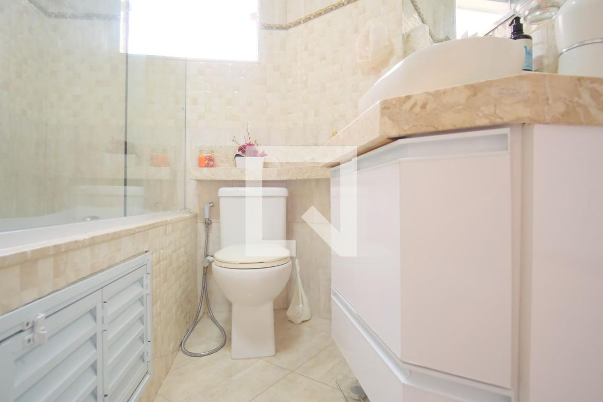 Casa, 3 quartos, 256 m² - Foto 60
